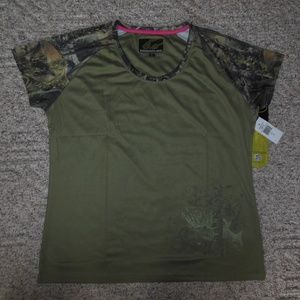 NWT Fishouflage XL Camo Performance Shirt Scoop